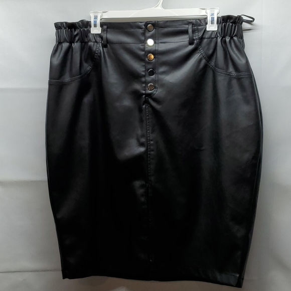 Skirt - Picture 1 of 4